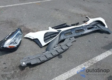 2020 Mercedes-Benz Glc 300 Coupe 4Matic z USA, uszkodzony, nr VIN WDC0J8EB2LF744202